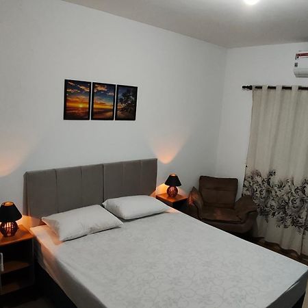 Suite Coqueiro Casamar Hospedagem Bertioga Bagian luar foto